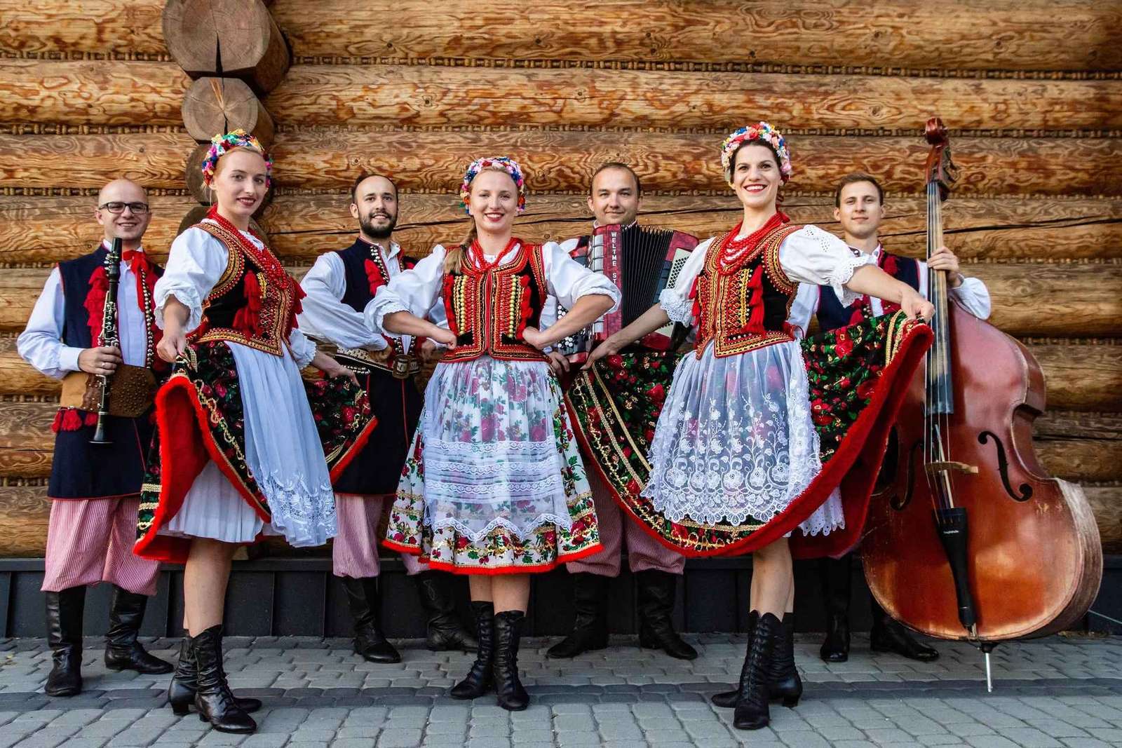 De Cracovie : Spectacle folklorique polonais avec dîner à volonté