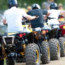 Cracovie : Excursion extrême en quad tout-terrain avec déjeuner barbecue
