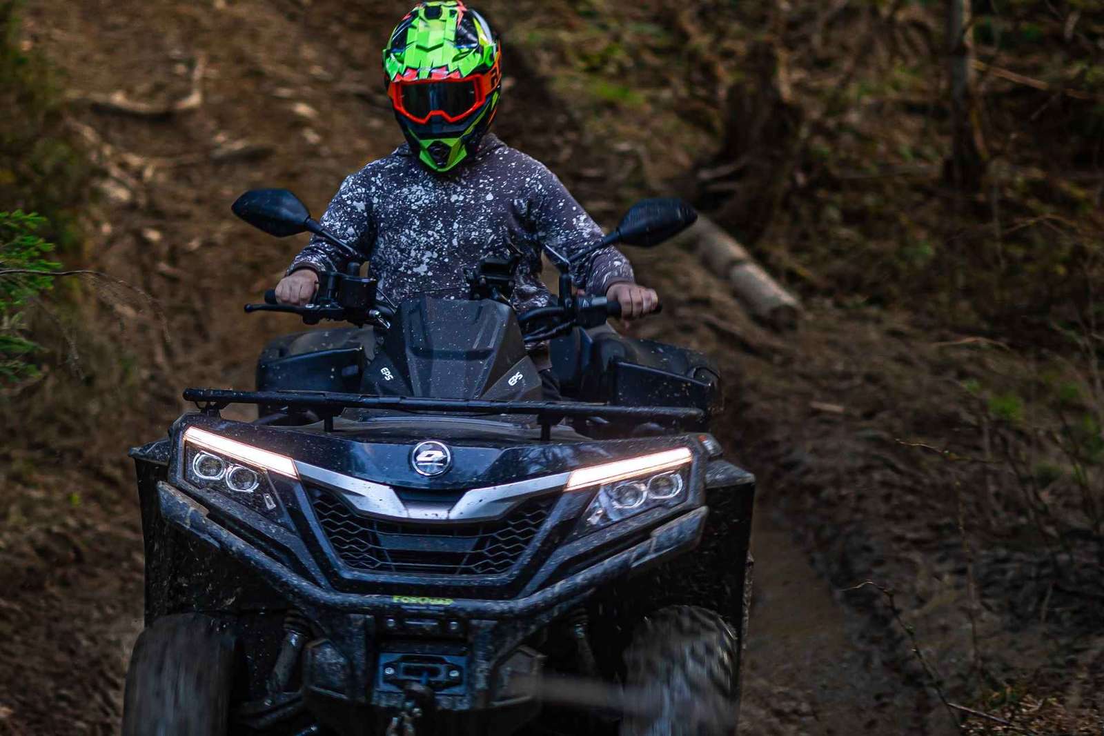 Depuis Cracovie : excursion extrême en quad 4x4