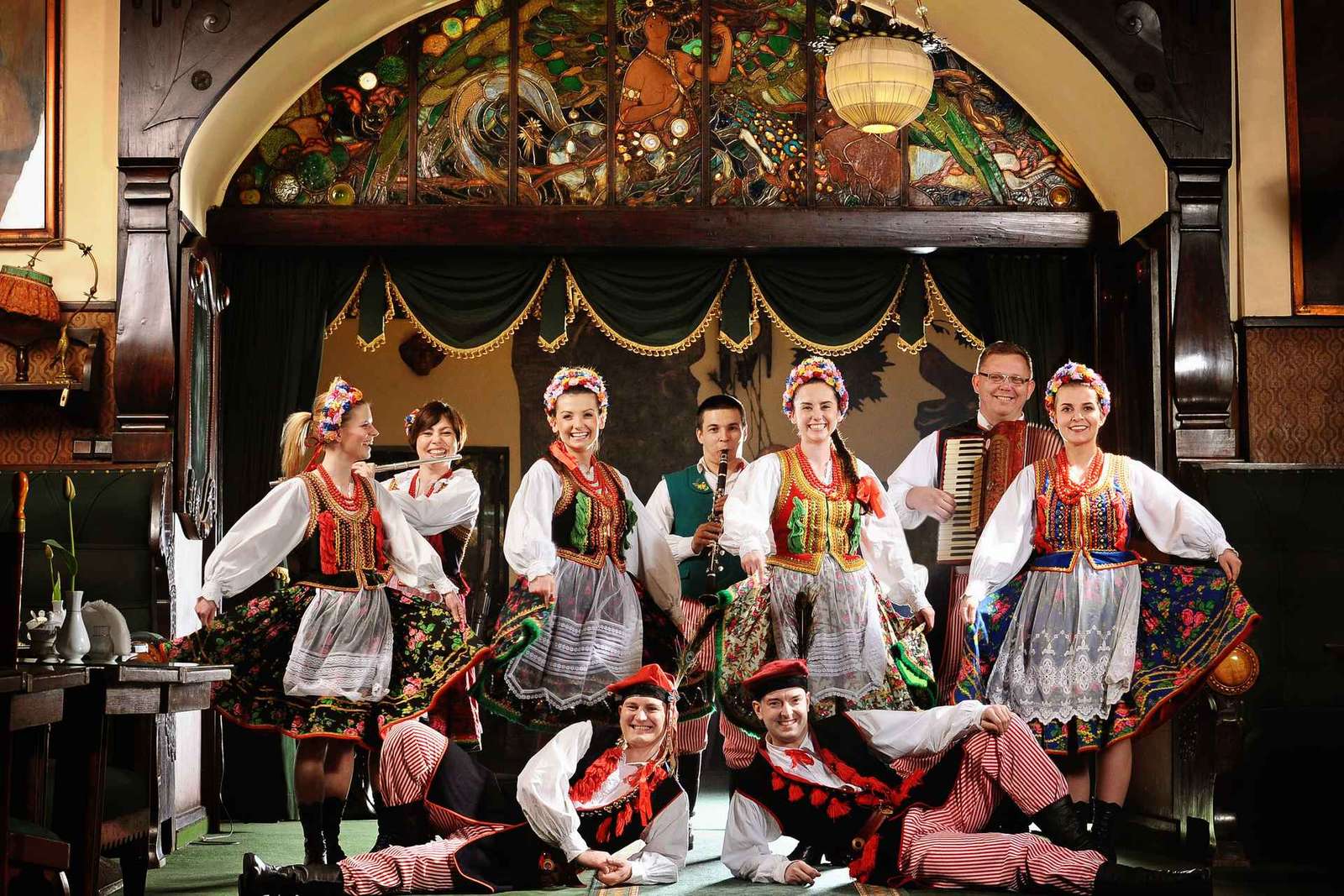 Cracovie : Spectacle folklorique et dîner de 3 plats au Jama Michalika Café