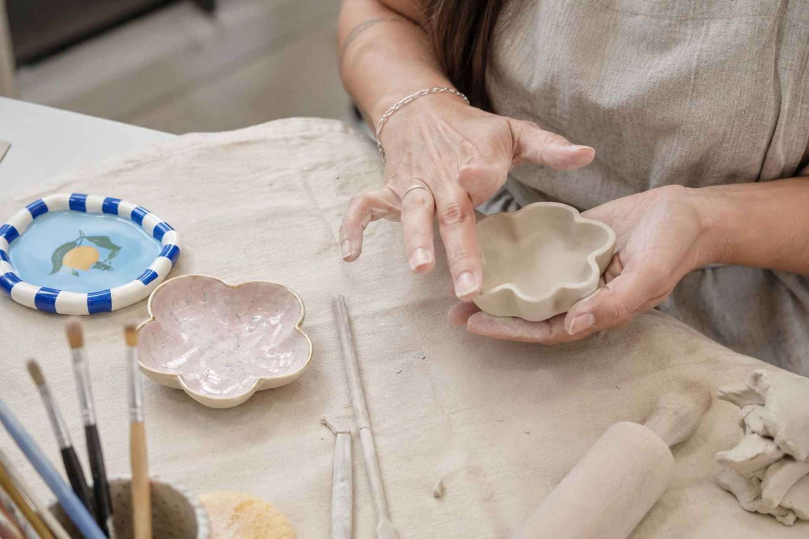 Cracovie : atelier d'argile à séchage à l'air – sculptez, peignez et emportez votre création