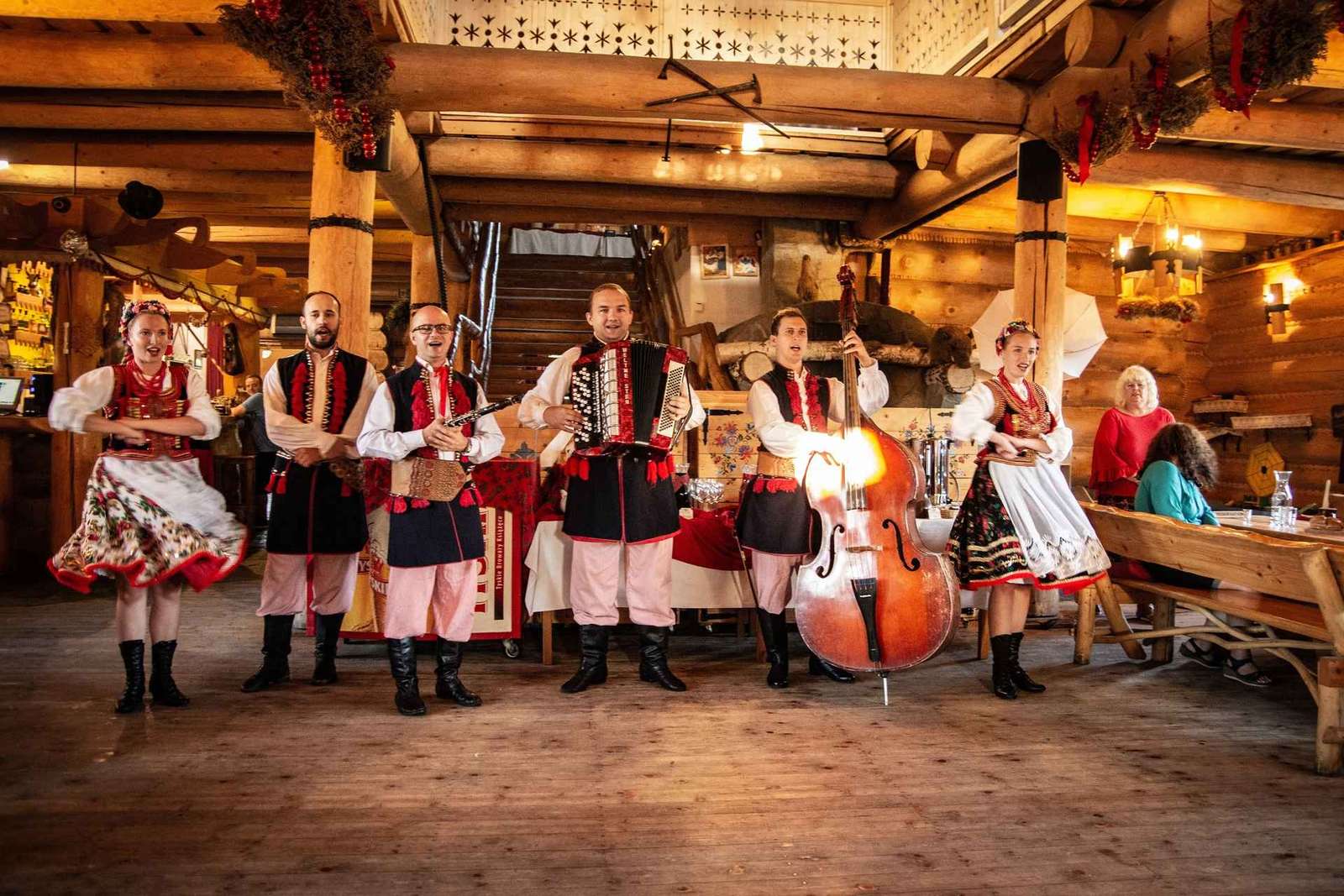 Cracovie : Dîner traditionnel polonais et spectacle folklorique