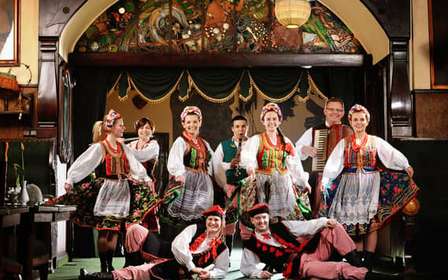 Cracovie : Spectacle folklorique et dîner de 3 plats au Jama Michalika Café
