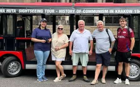 Cracovie : visite communiste de la ville, Nowa Huta E, voiturette de golf