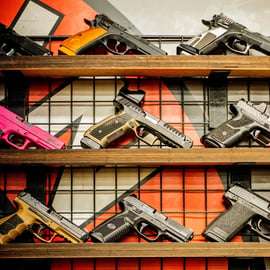 Cracovie : Tir au stand de tir avec AK-47 et prise en charge à l'hôtel