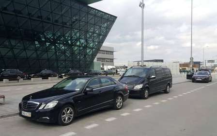 Cracovie : Transfert privé de/à l'aéroport de Cracovie (KRK)
