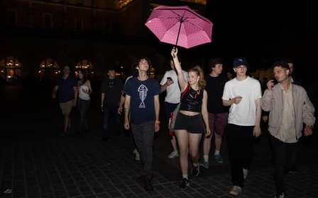 Cracovie : Tournée des pubs avec shots, boissons et entrées en file indienne