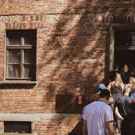 Depuis Cracovie : Visite guidée d'Auschwitz-Birkenau et prise en charge