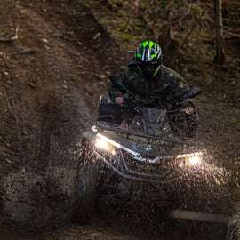 Depuis Cracovie : excursion extrême en quad 4x4