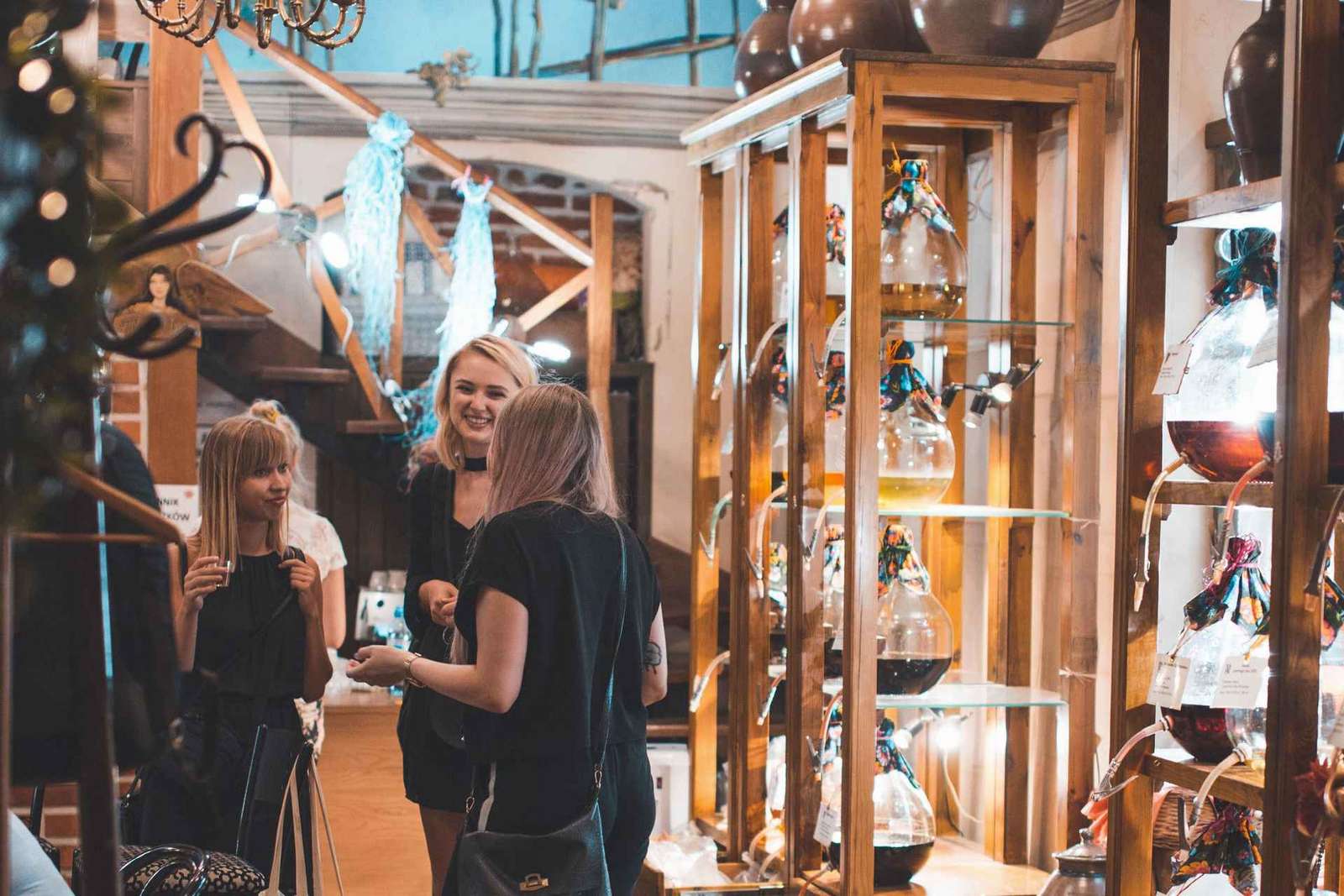 Cracovie : Visite guidée de la Vodka avec dégustation de mets et de boissons
