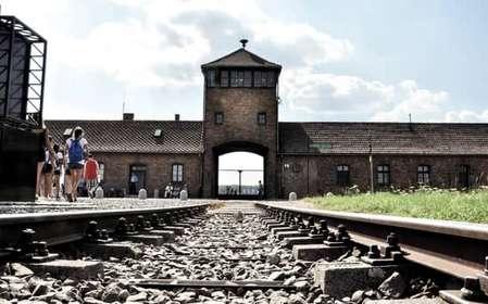 Cracovie : Visite guidée d'Auschwitz-Birkenau Prise en charge et options de déjeuner