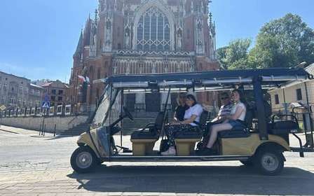 Cracovie : visite guidée de la ville en voiturette de golf avec prise en charge à l'hôtel