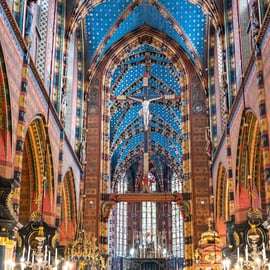 Cracovie : Visite guidée de la basilique Sainte-Marie avec une courte promenade guidée