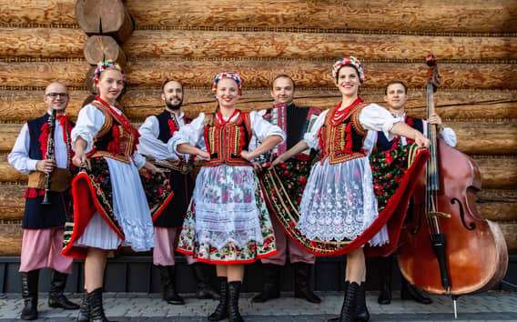 De Cracovie : Spectacle folklorique polonais avec dîner à volonté