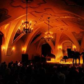 Cracovie : concert Queen en direct à la lueur des bougies