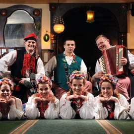 Cracovie : Spectacle folklorique et dîner de 3 plats au Jama Michalika Café