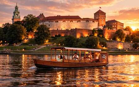 Cracovie : Croisière nocturne sur la Vistule en gondole avec commentaire audio
