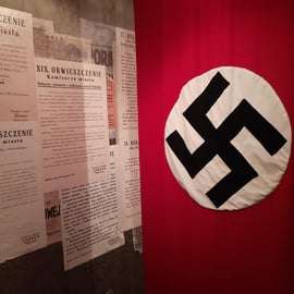 Cracovie : usine de Schindler et ghetto juif en petit groupe