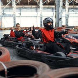 Cracovie : Karting en salle (courses de 24 minutes)